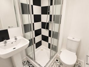 En Suite- click for photo gallery